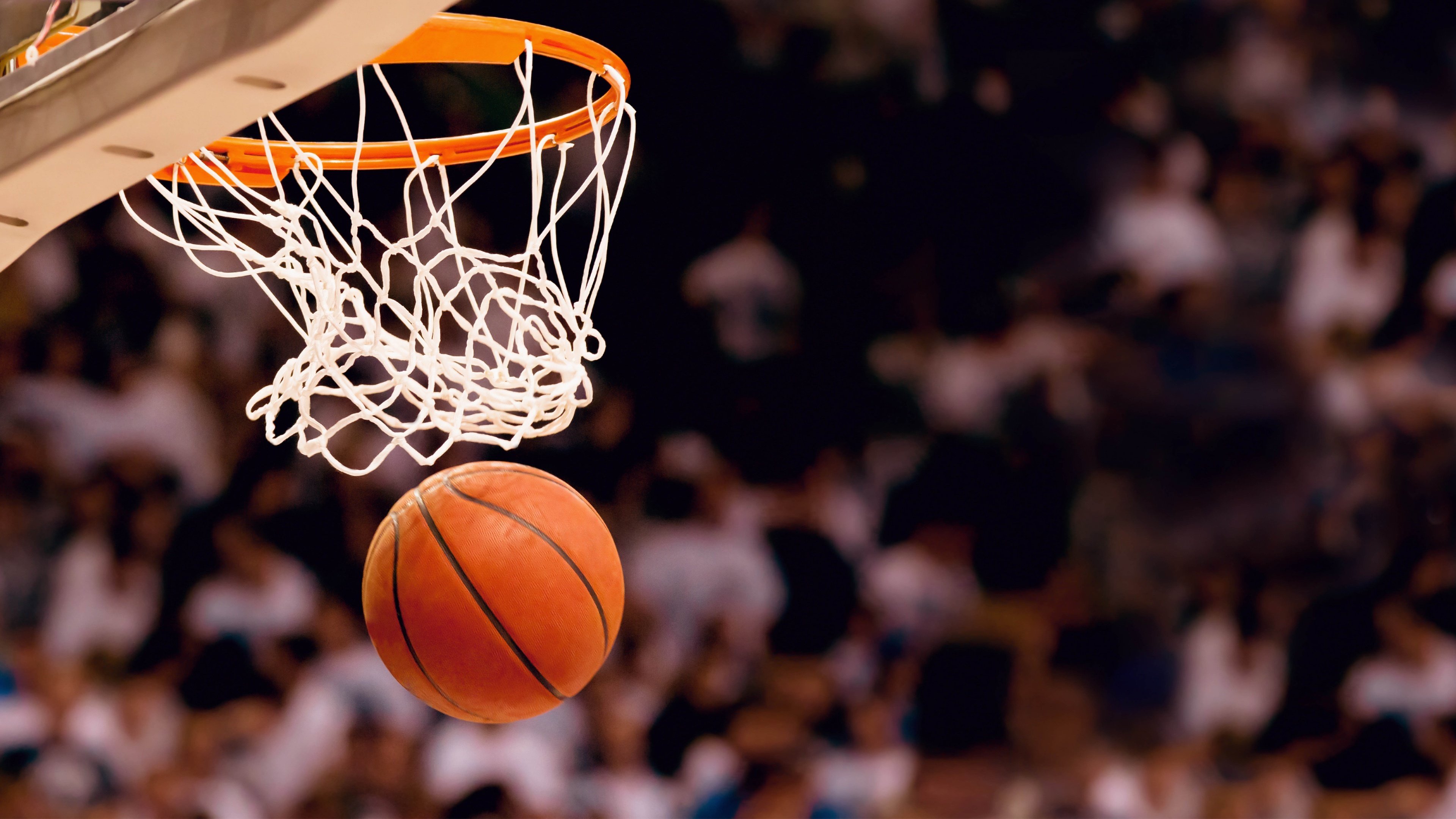 “NBA最伟大战役：2000年总决赛的经典要素”，2000年nba总决赛录像回放中文解说