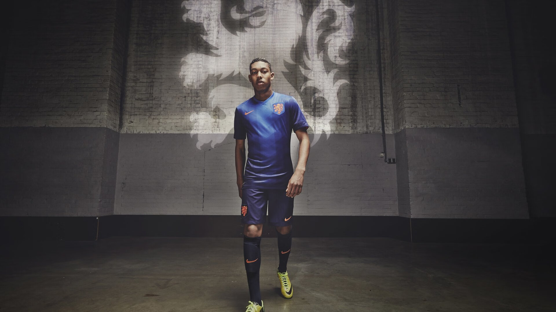 九游体育官网入口-“战术大比拼：两支强队的攻守大变革带来什么样的结果？”