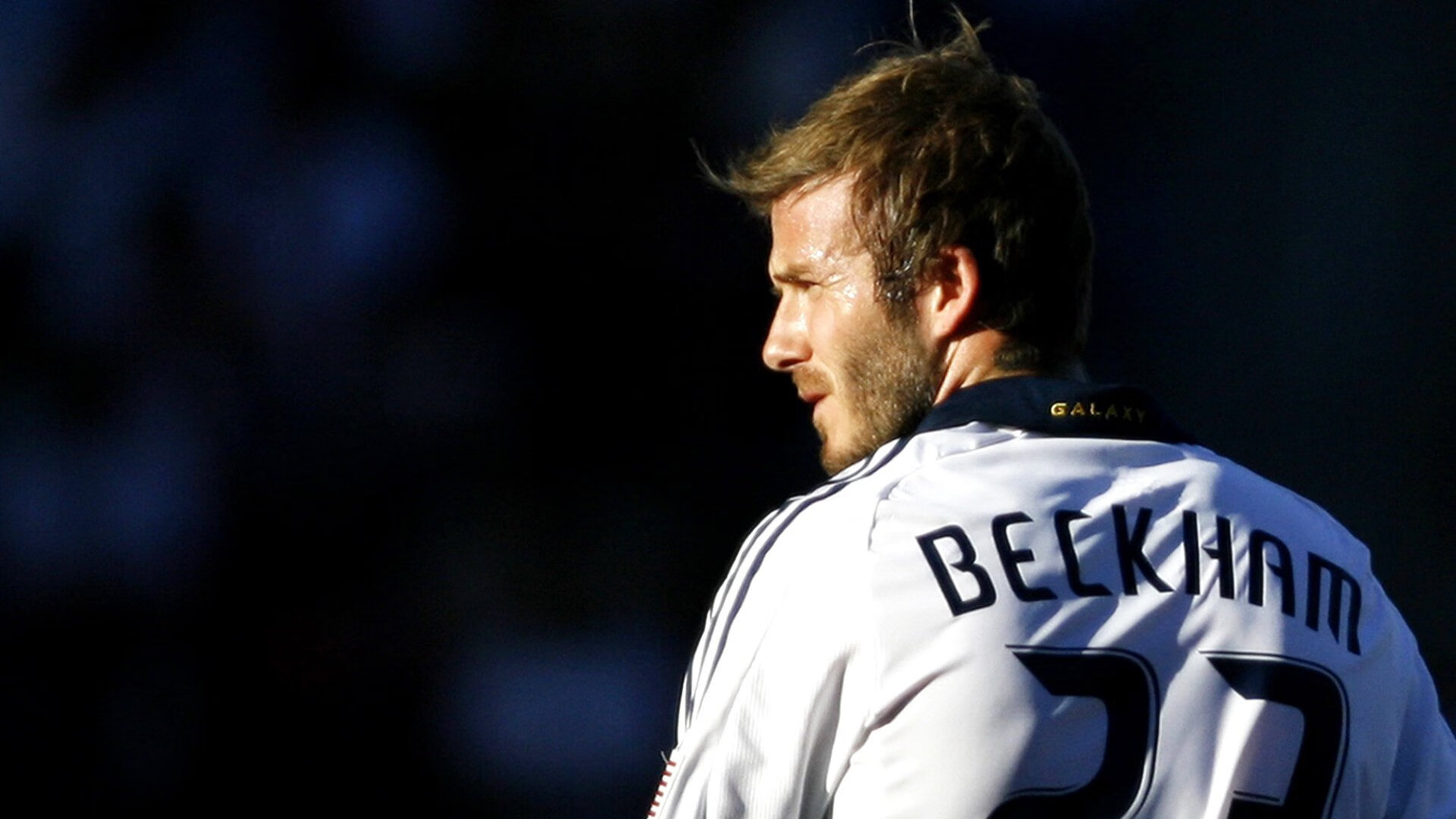 广州队老将退役现场泪洒球场，广州队换帅